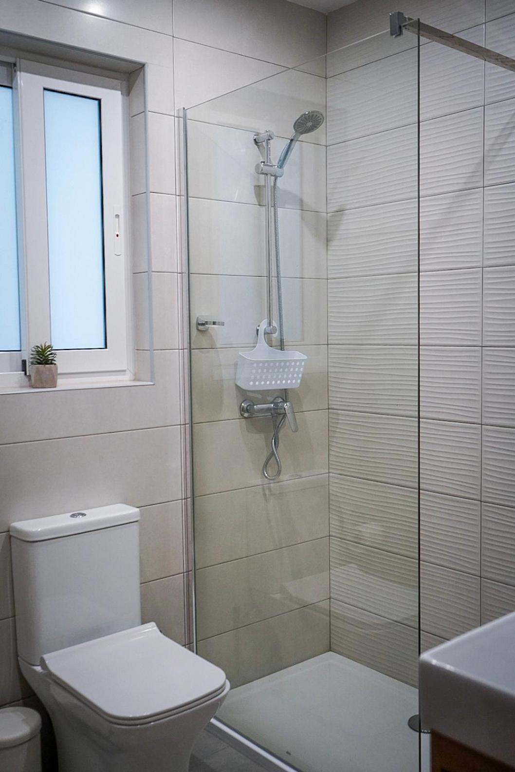 Comfort And Convenience Flat 4 Dad'S Court Сейнт Полс Бей Екстериор снимка